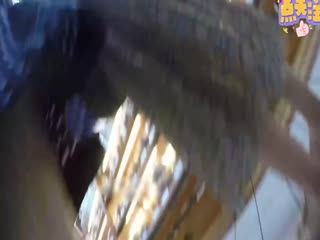 [偷拍] 超市尾[🤤随狂拍！年轻美女裙😍)底🙃😒_😁春光全泄露